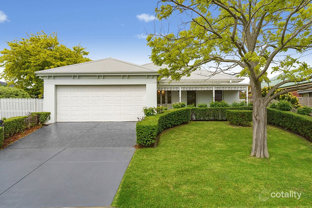 9 Sandtoft Ct, Highton, VIC 3216