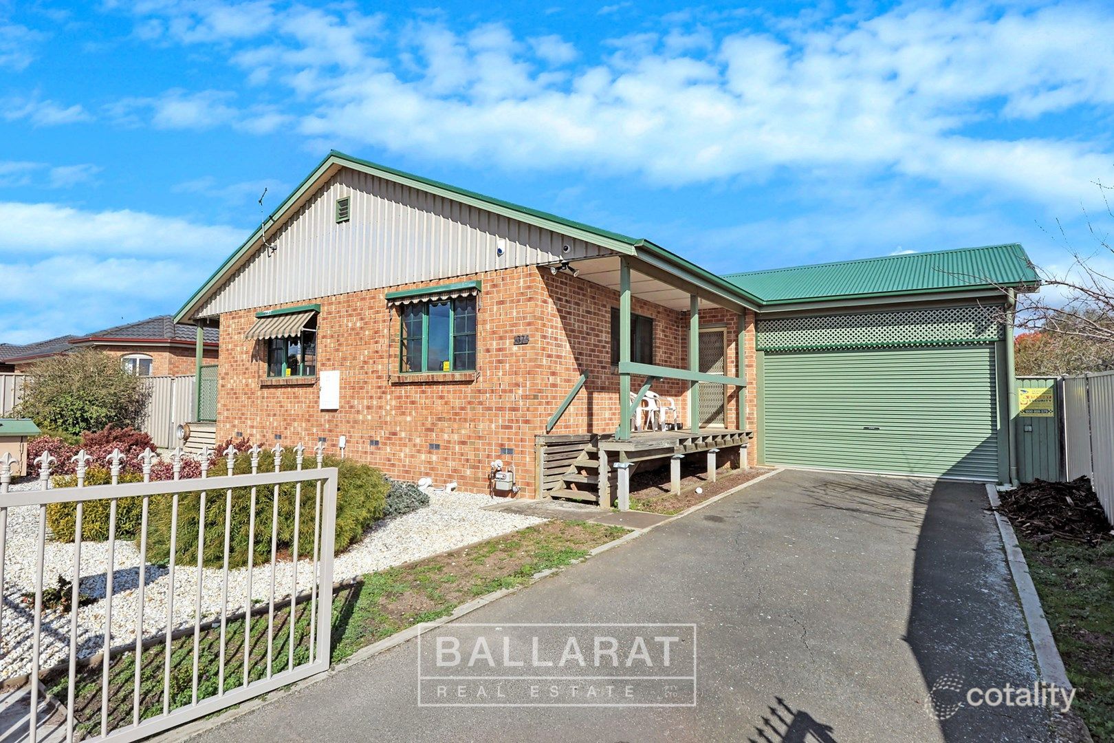 37 Clarke St, Miners Rest, VIC 3352