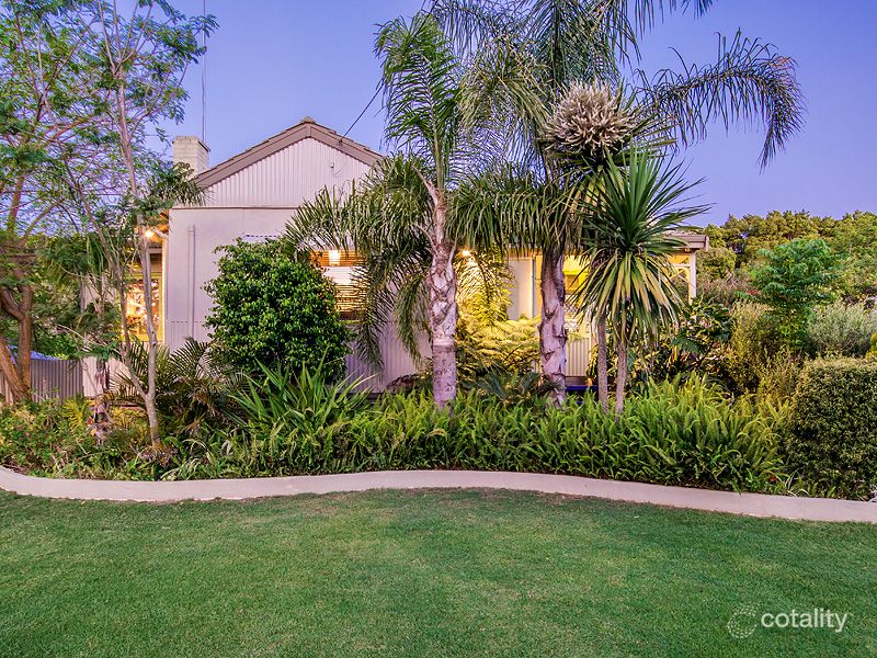 37 Sharman St, Medina, WA 6167