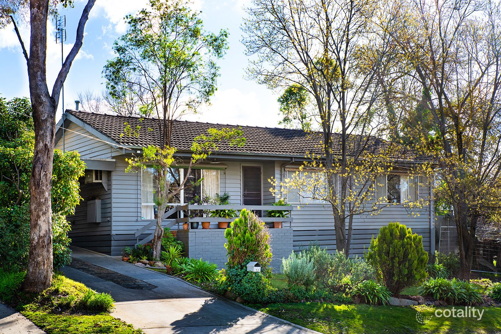 12 Walker Dr, Spring Gully, VIC 3550