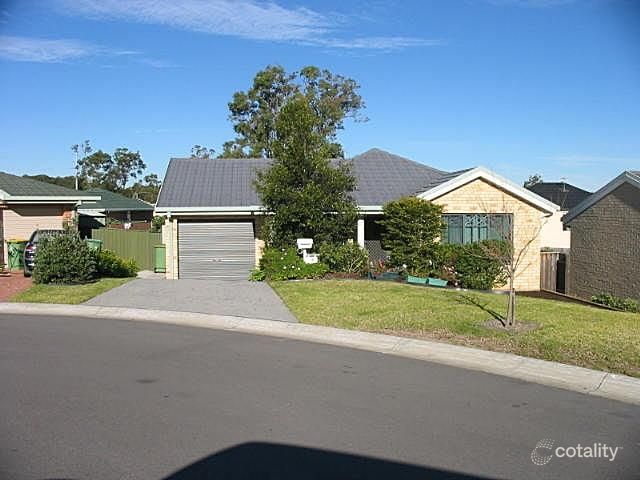 18 Waugh Cl, Blue Haven, NSW 2262