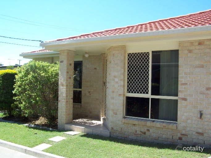 1 Blakeney St, Woody Point, QLD 4019