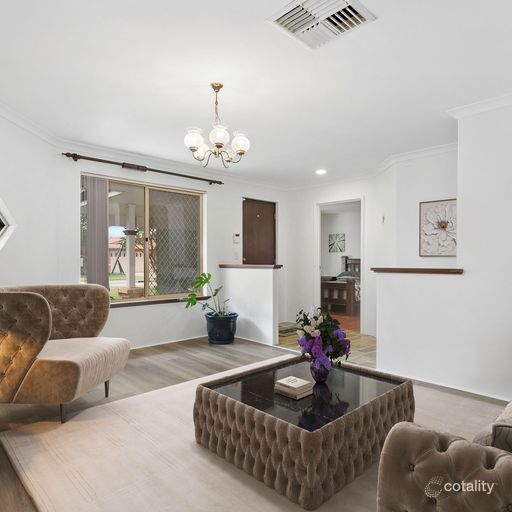 32 Citrine Gdns, Forrestfield, WA 6058