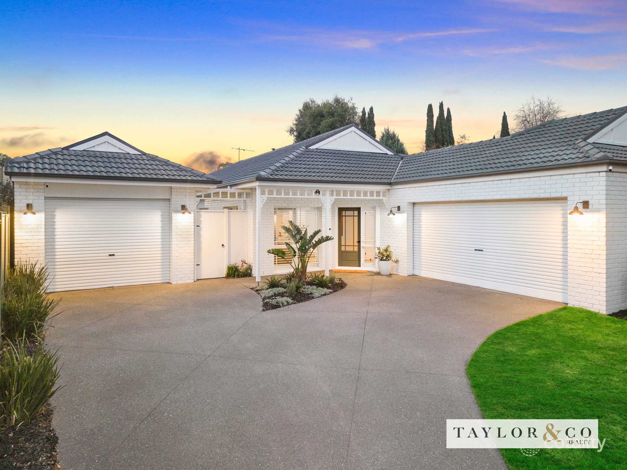 4 Kensington Ave, Frankston South, VIC 3199