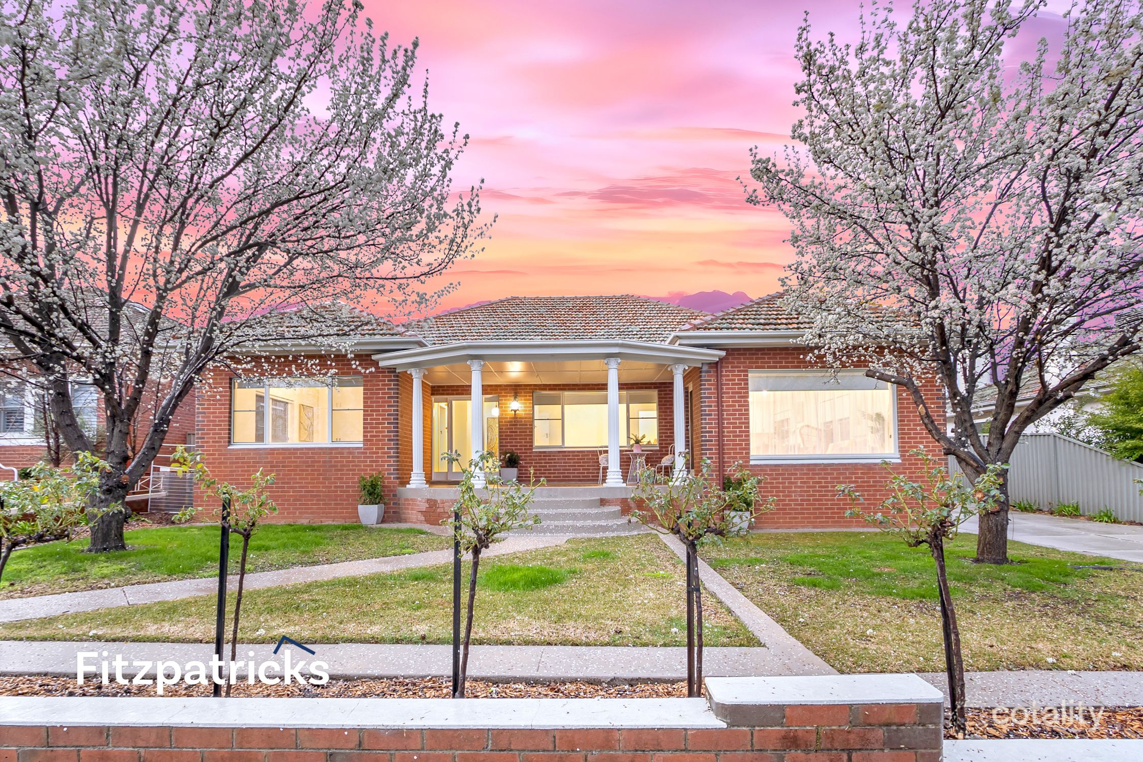 28 Athol St, Turvey Park, NSW 2650