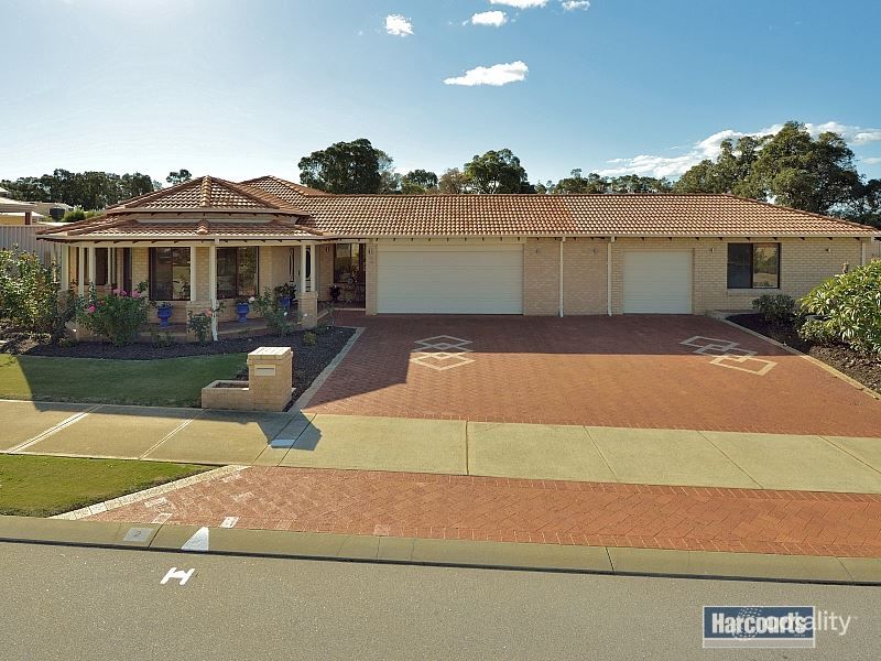 2 Keystone Loop, Secret Harbour, WA 6173