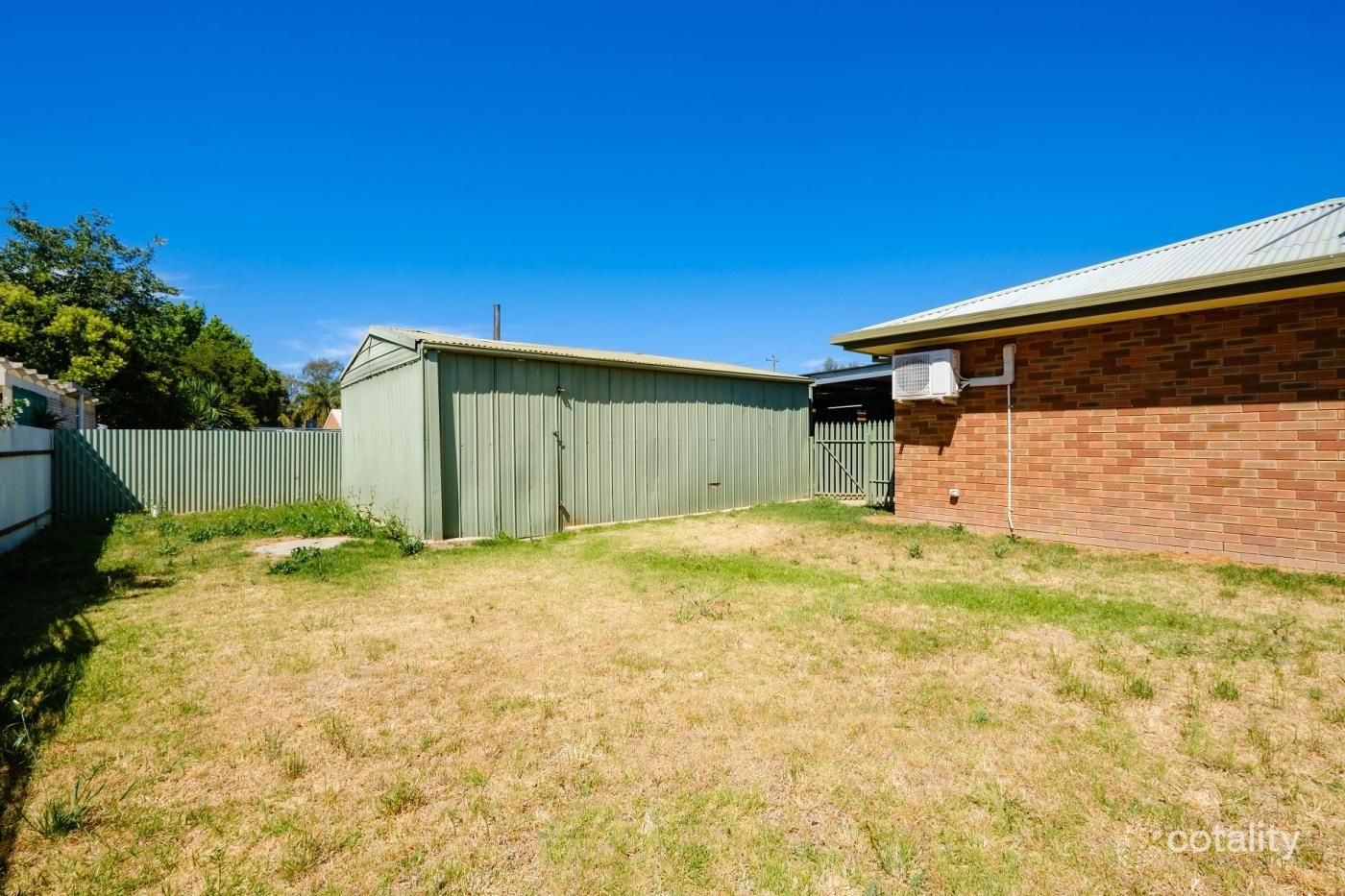 512 Webb St, Lavington, NSW 2641