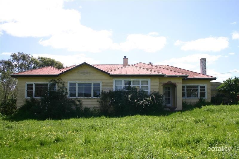 11 Heckfield St, Macarthur, VIC 3286