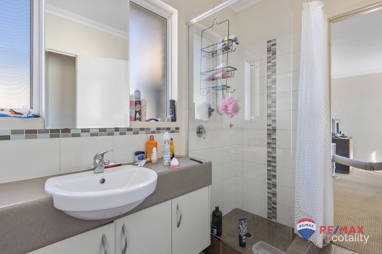 4/156 Streich Ave, Kelmscott, WA 6111