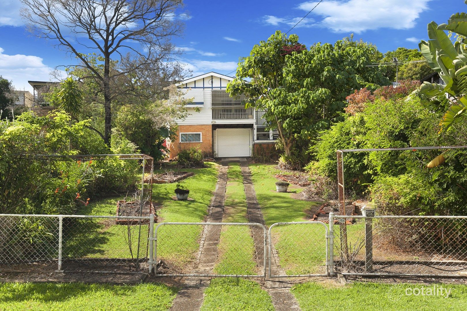 56 Leworthy St, Bardon, QLD 4065