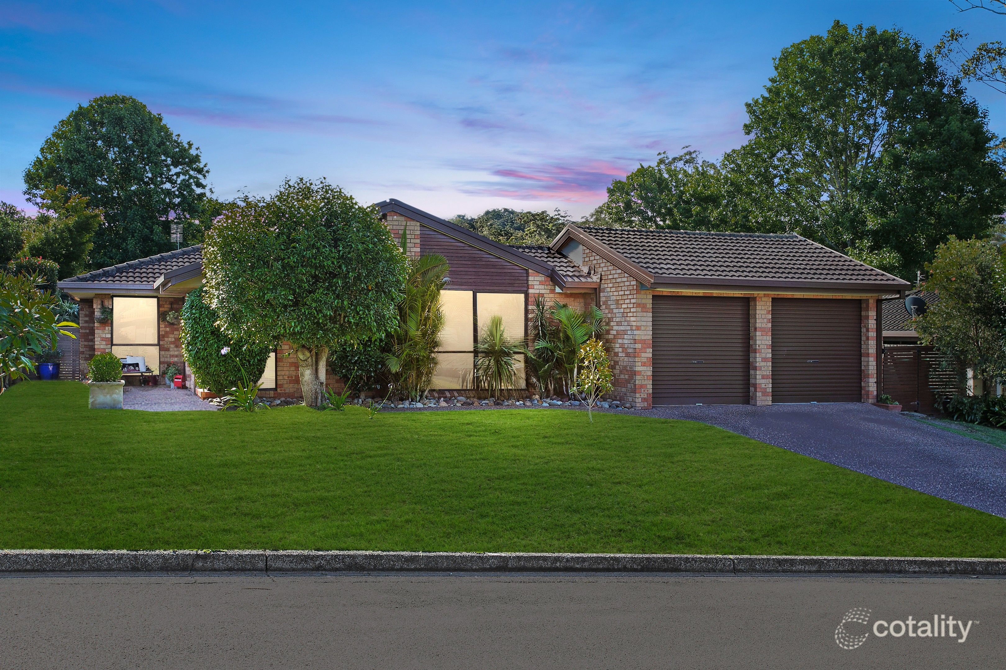 17 Yanderra Cres, Narara, NSW 2250