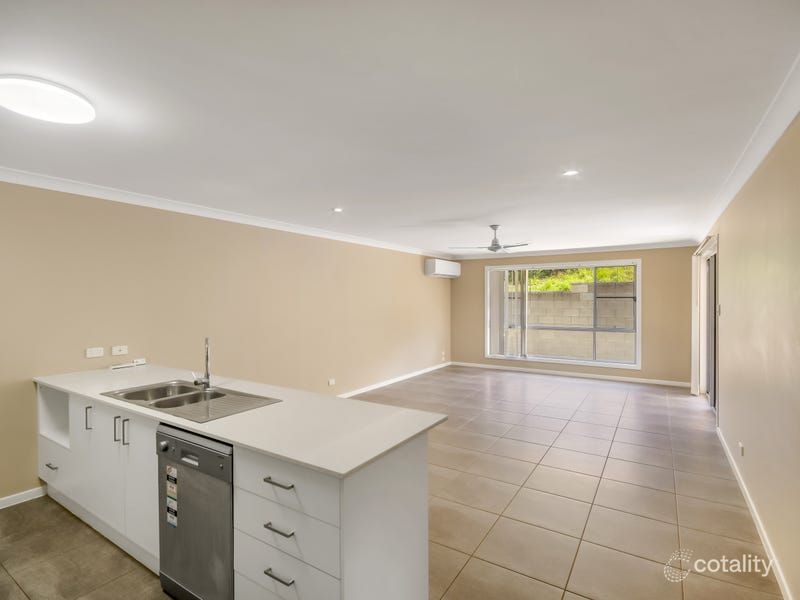 2/24 Alpine Ct, Cranley, QLD 4350