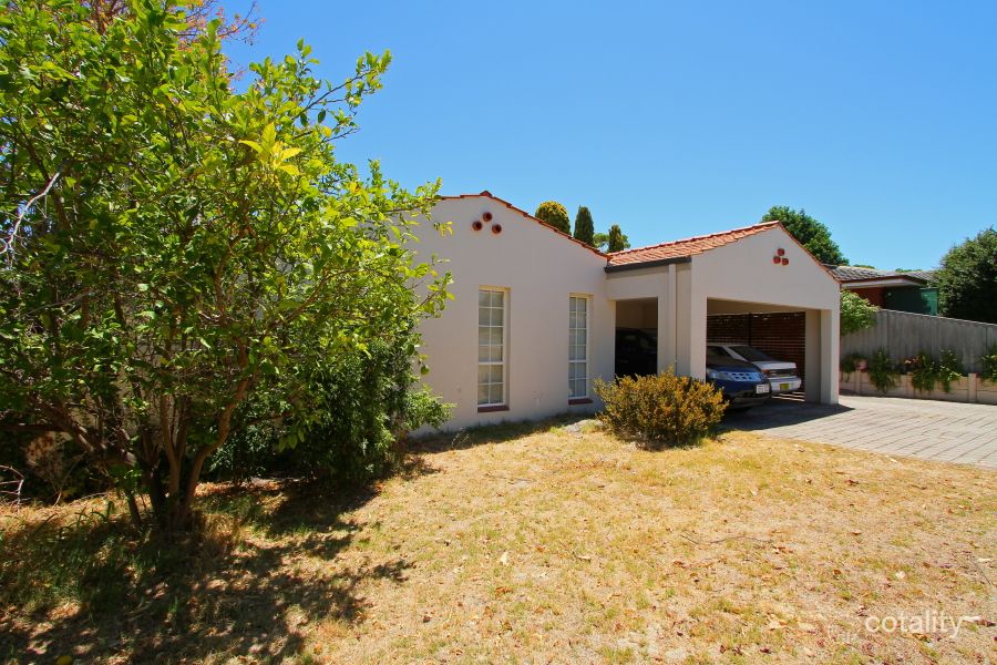 21 Hewitt Way, Booragoon, WA 6154