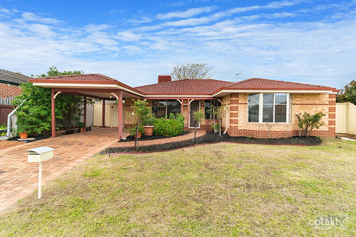 7 Nevis Ct, Caversham, WA 6055