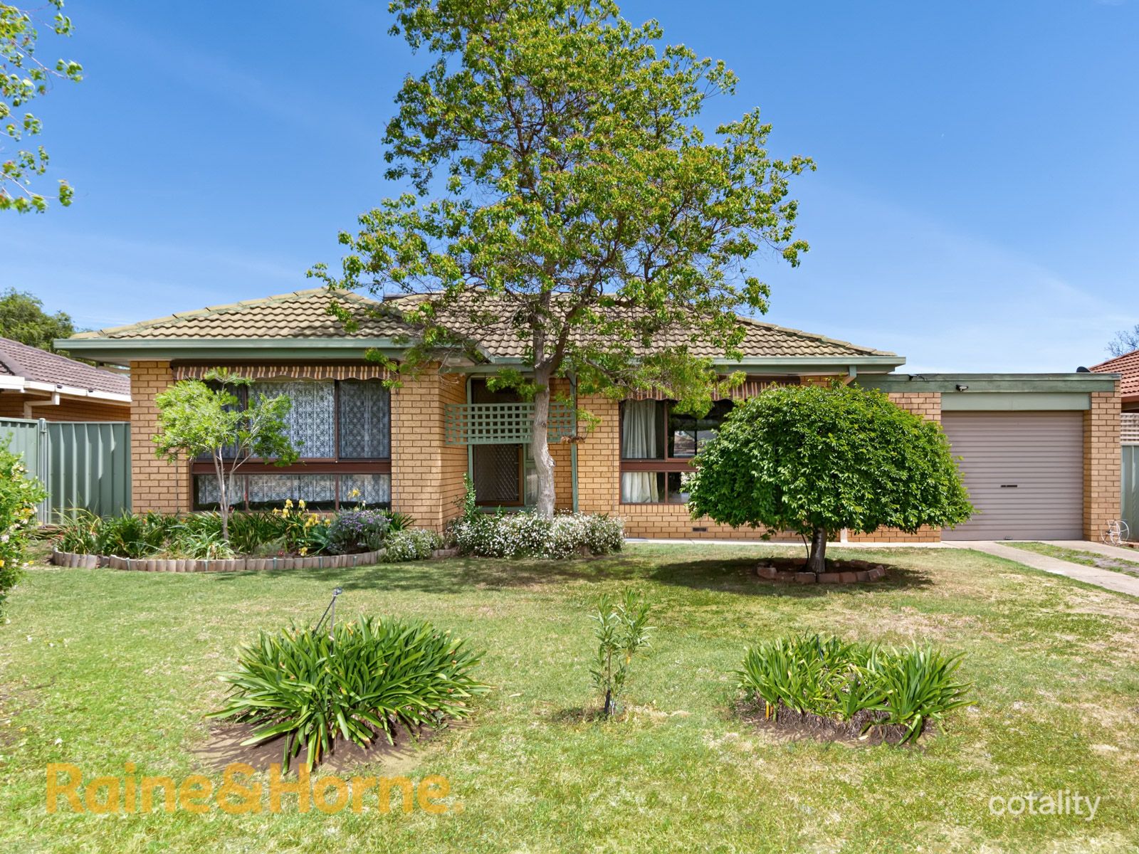 9 Eldershaw Dr, Forest Hill, NSW 2651