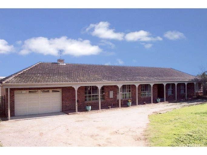 15 Nar Nar Goon Rd, Nar Nar Goon, VIC 3812