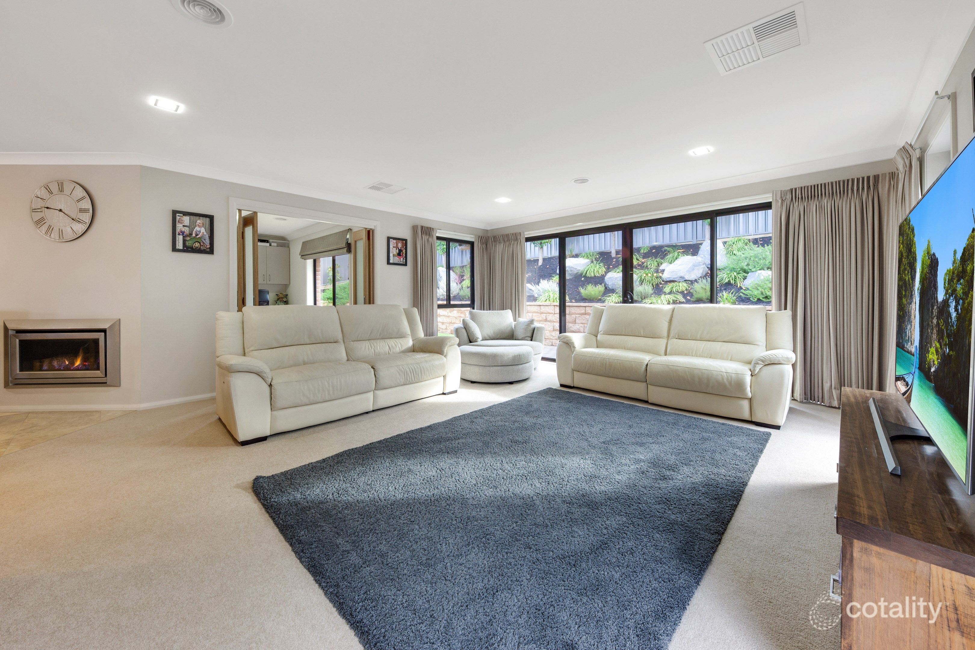 10 Wintersun Pde, Bandiana, VIC 3691