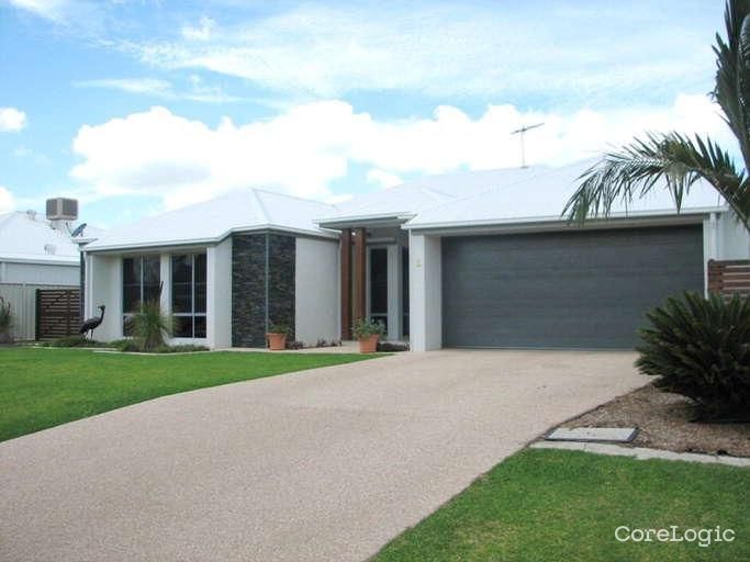 2 Downs Ct, Emerald, QLD 4720