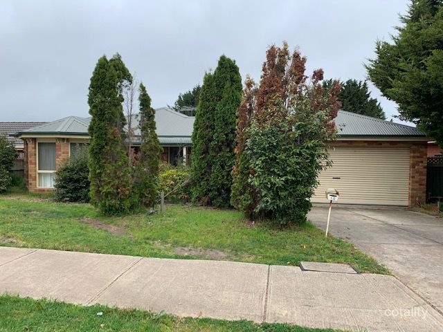 10 Hilltop Way, Gisborne, VIC 3437