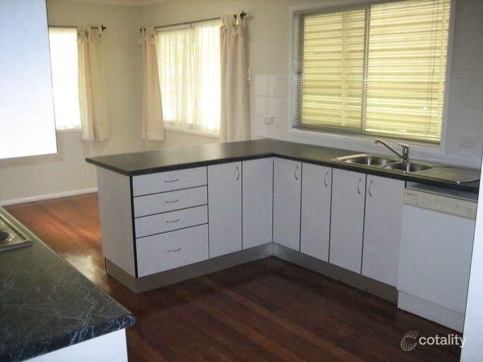 5 Newcombe St, Sunnybank Hills, QLD 4109