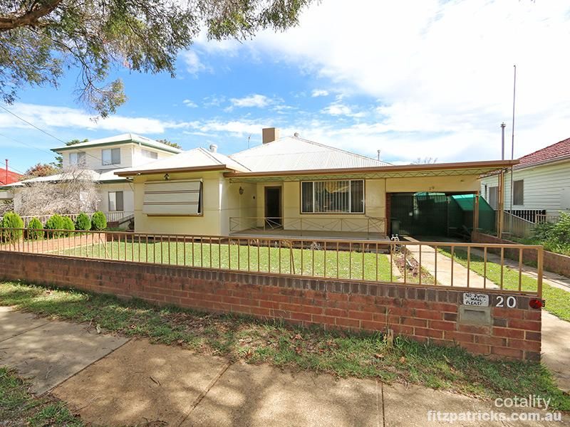 20 Manoora Ave, Mount Austin, NSW 2650