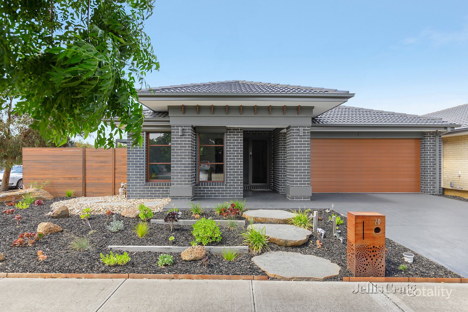 20 Scarlet Dr, Greenvale, VIC 3059