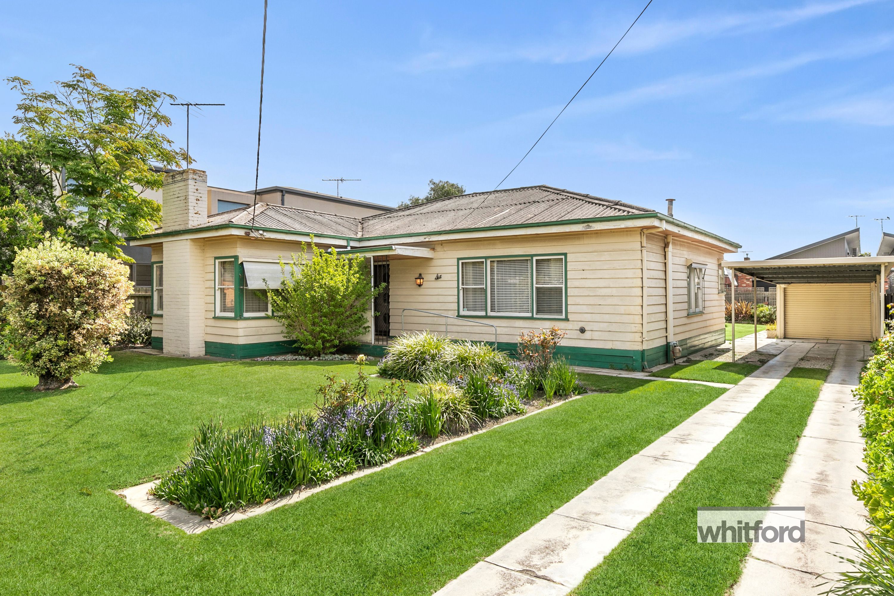 6 Bosanquet Ave, Newtown, VIC 3220