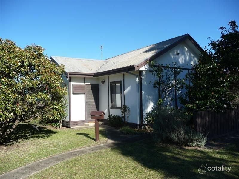 11 Bowler St, Lakes Entrance, VIC 3909