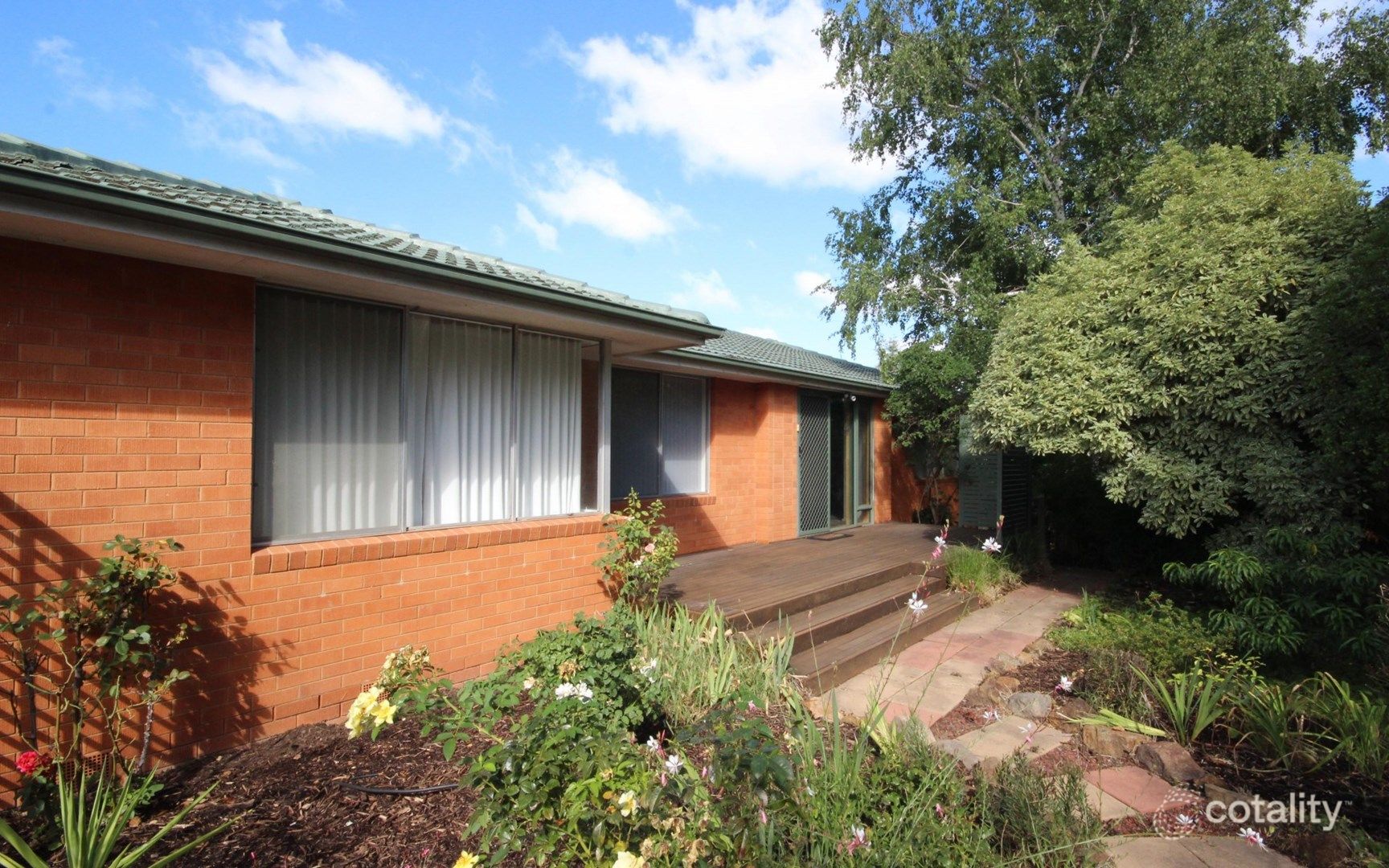 5 Broadbent St, Scullin, ACT 2614