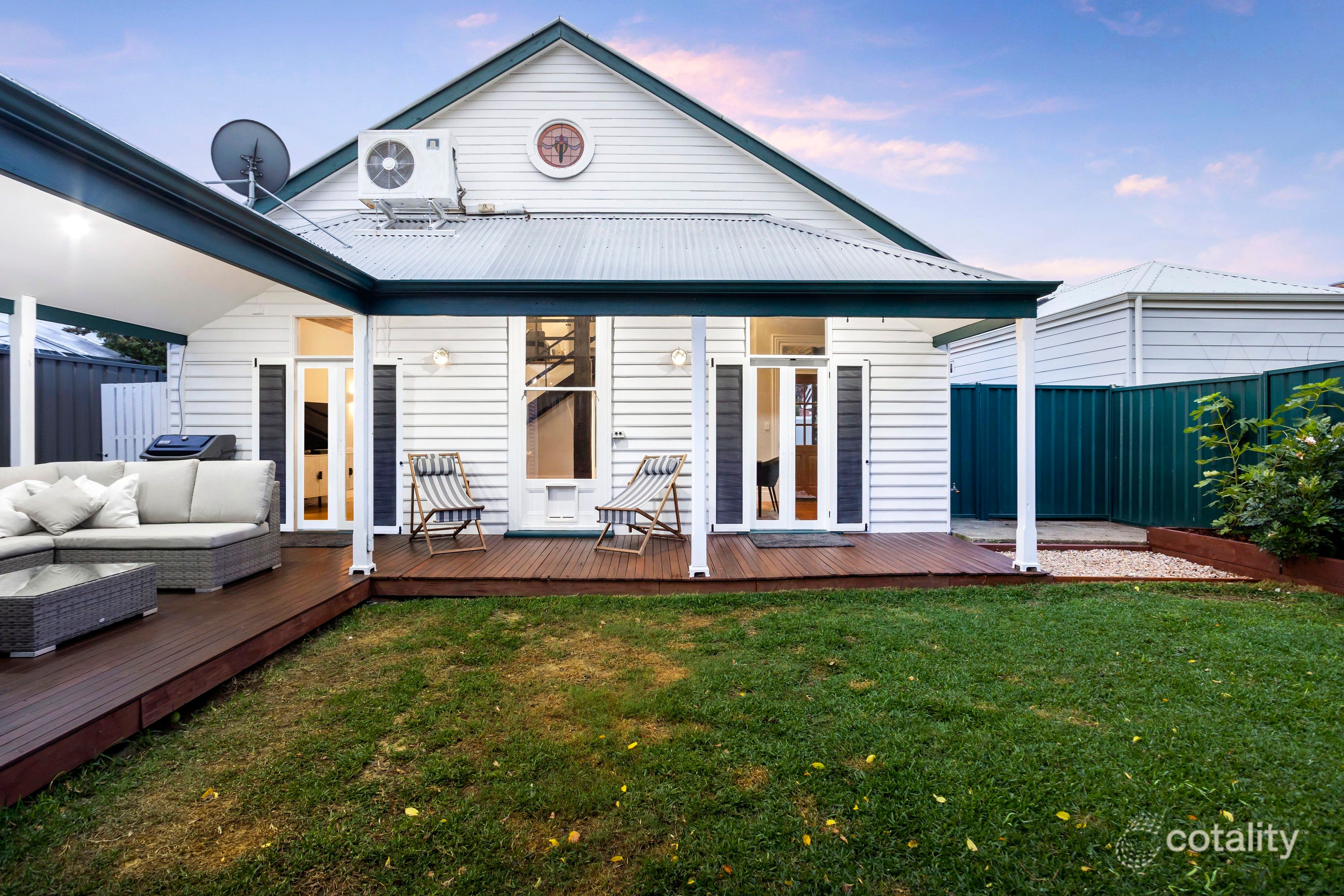 13 Hubert St, Guildford, WA 6055