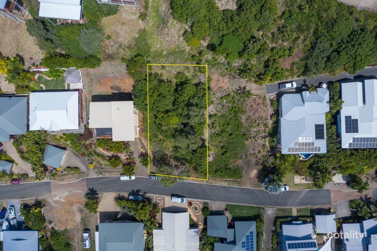 18 Nara Ave, Airlie Beach, QLD 4802