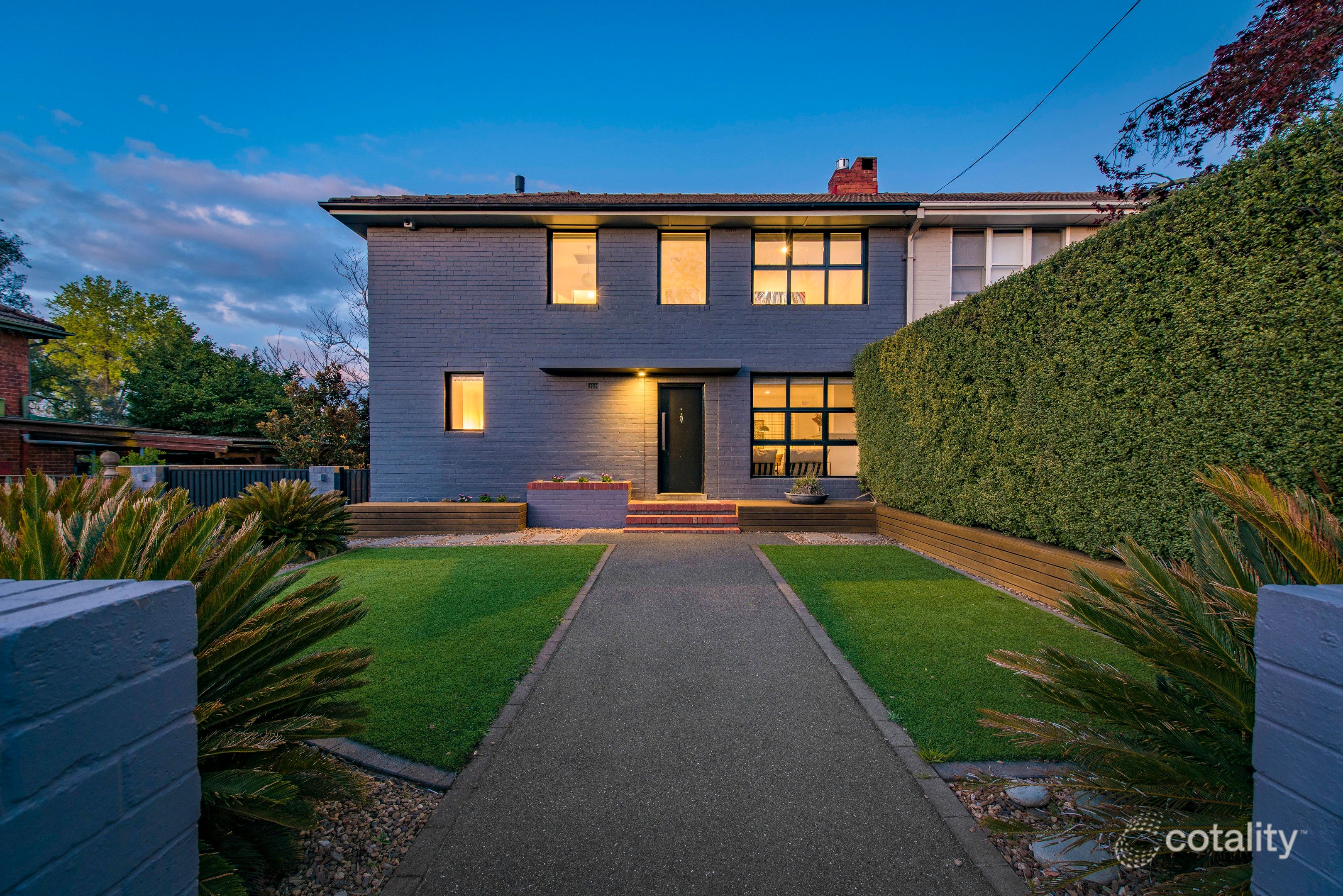 8 Bidwill Cl, Yarralumla, ACT 2600