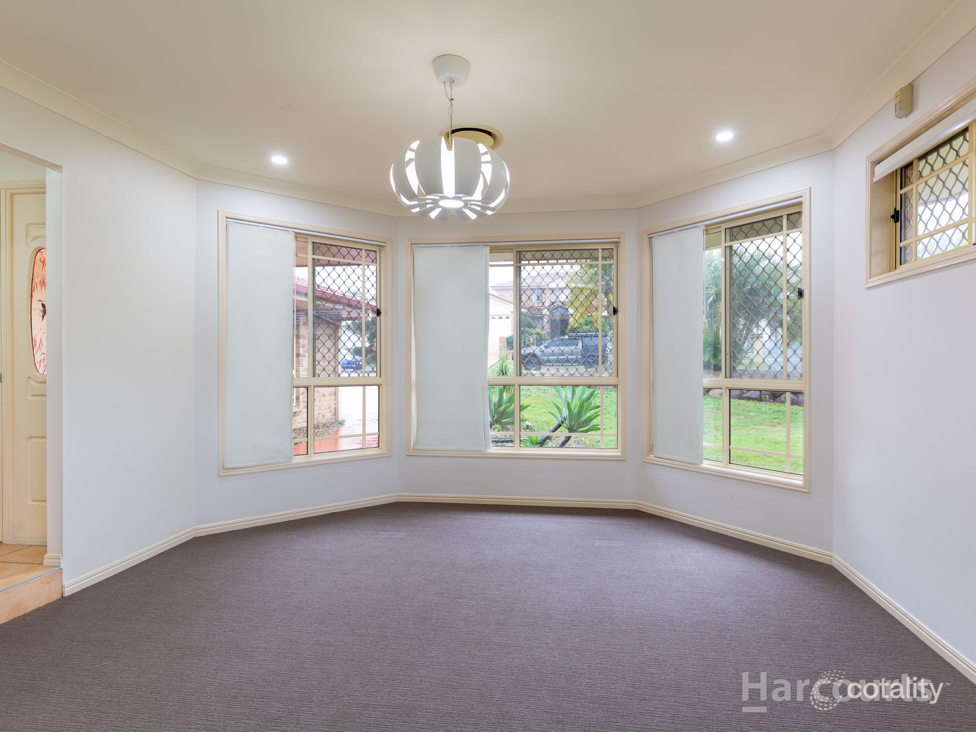 8 Cockatoo Cl, Calamvale, QLD 4116