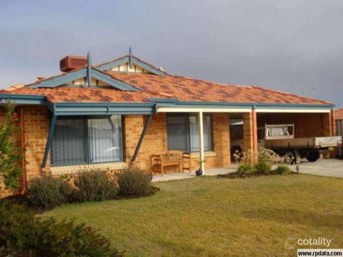 27 Corkwood St, Banksia Grove, WA 6031