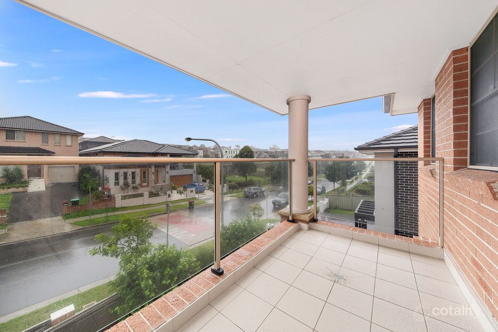 75 Jones Ave, Potts Hill, NSW 2143