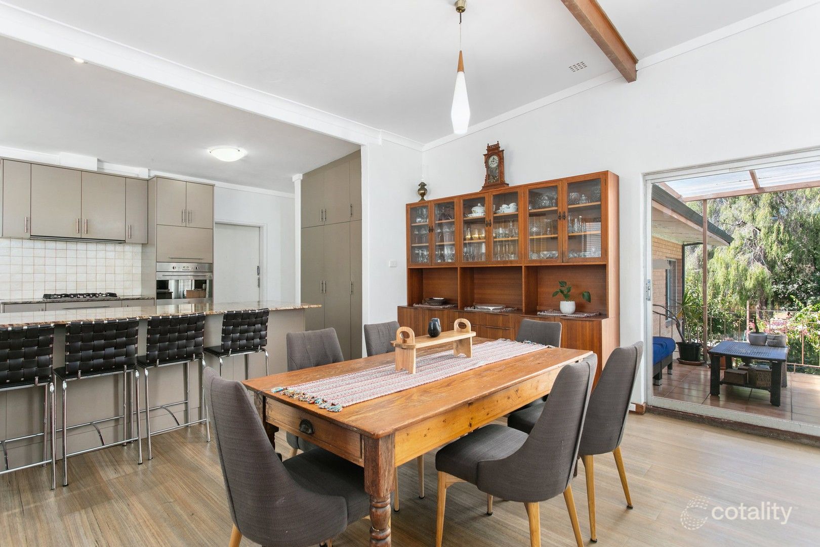 9 Orana Cres, City Beach, WA 6015