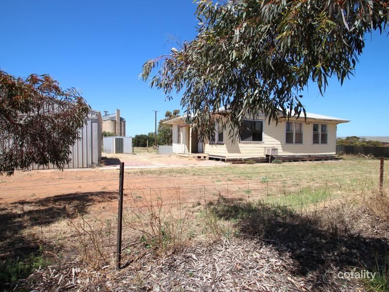 12 Railway Pde, Robertstown, SA 5381