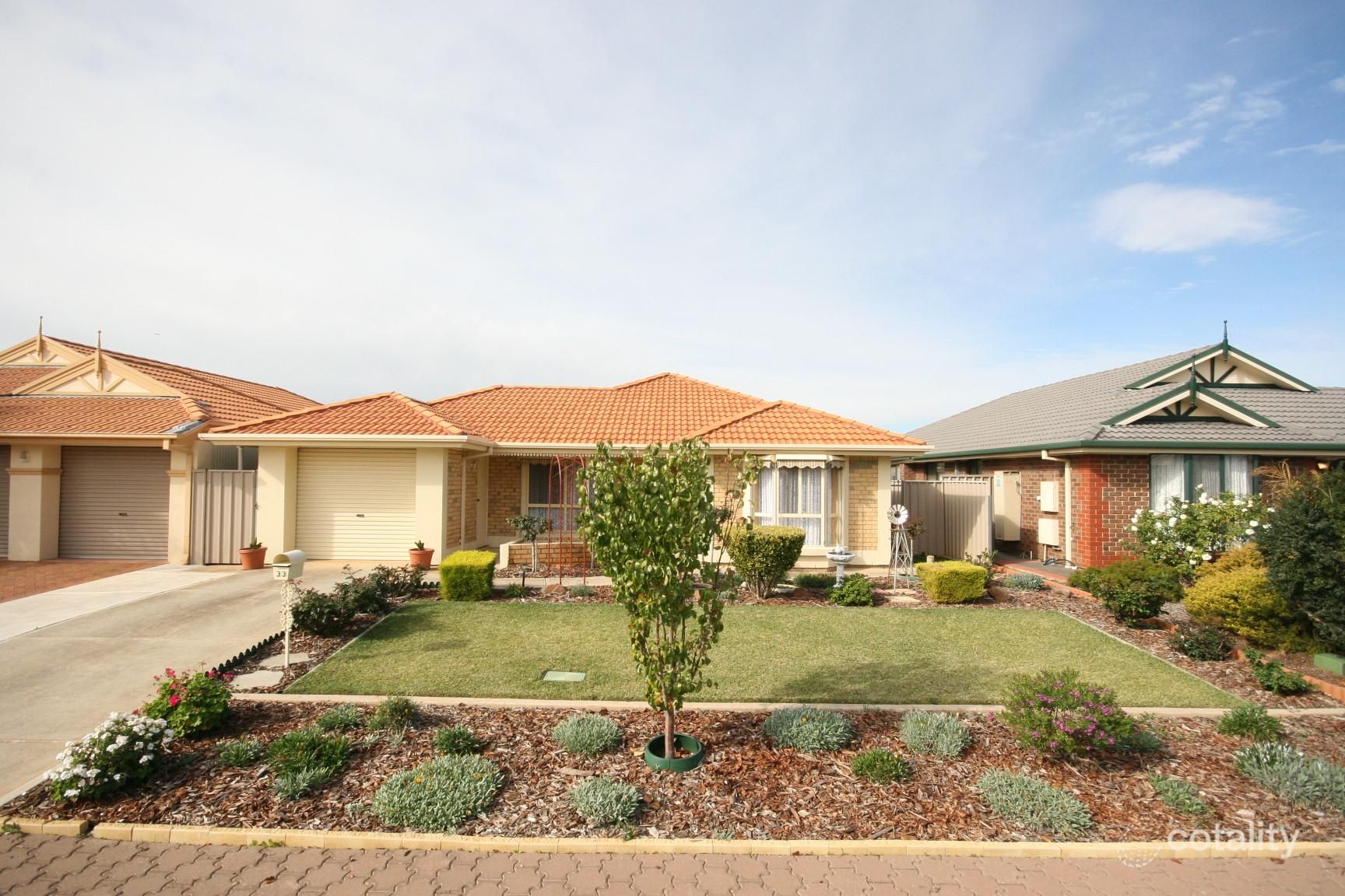 33 Howell Rd, Parafield Gardens, SA 5107
