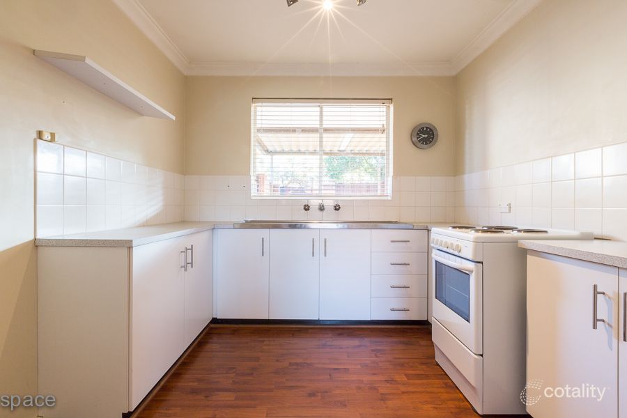 32a Owen Rd, Hamilton Hill, WA 6163