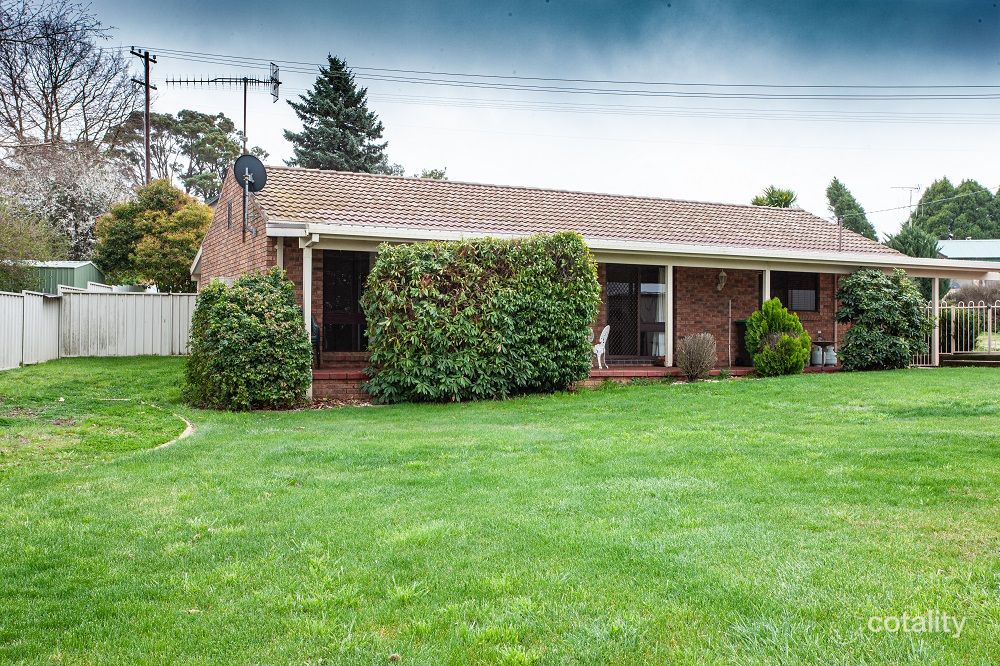 7 Carr St, Crookwell, NSW 2583
