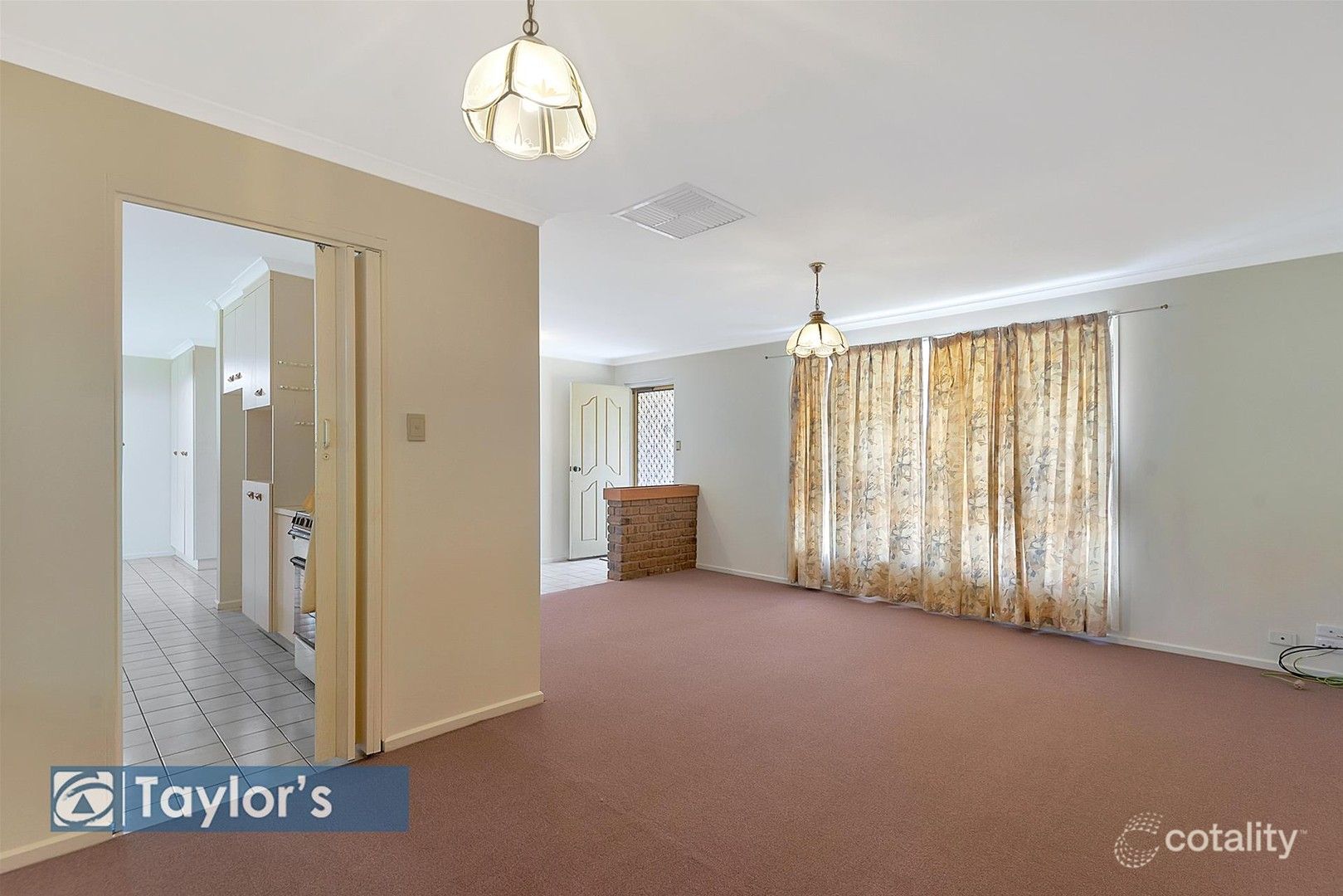 2 Whitehall Ct, Paralowie, SA 5108