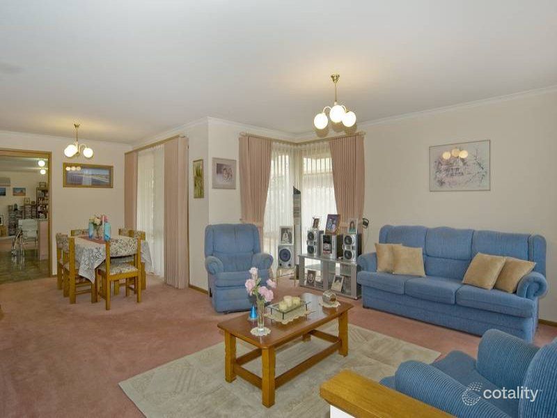 8 Kantara Cres, Lara, VIC 3212