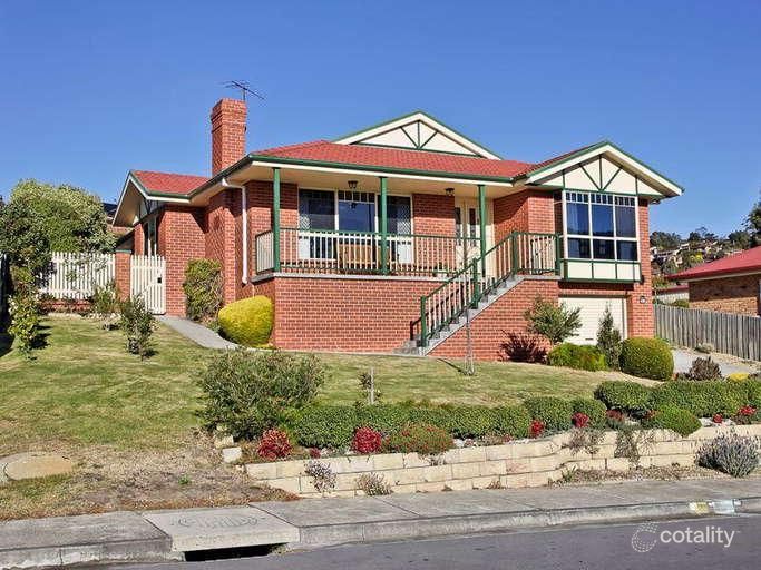 9 Baltonsborough Rd, Austins Ferry, TAS 7011