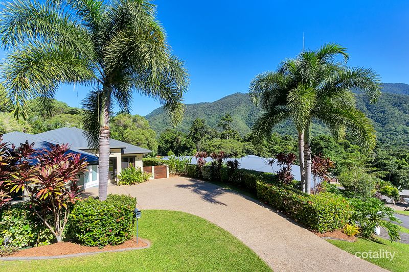 6 Stapleton Cl, Redlynch, QLD 4870