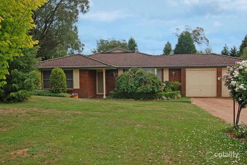 1 Watkins Dr, Moss Vale, NSW 2577