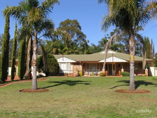 13 Mavis Ct, Highfields, QLD 4352