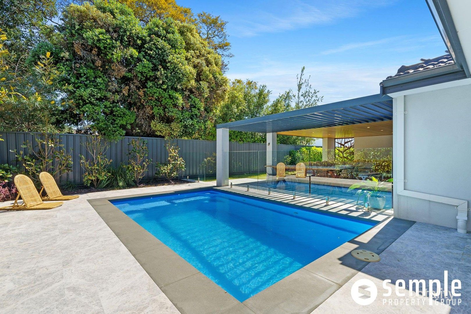 2/103 Monash Ave, Como, WA 6152