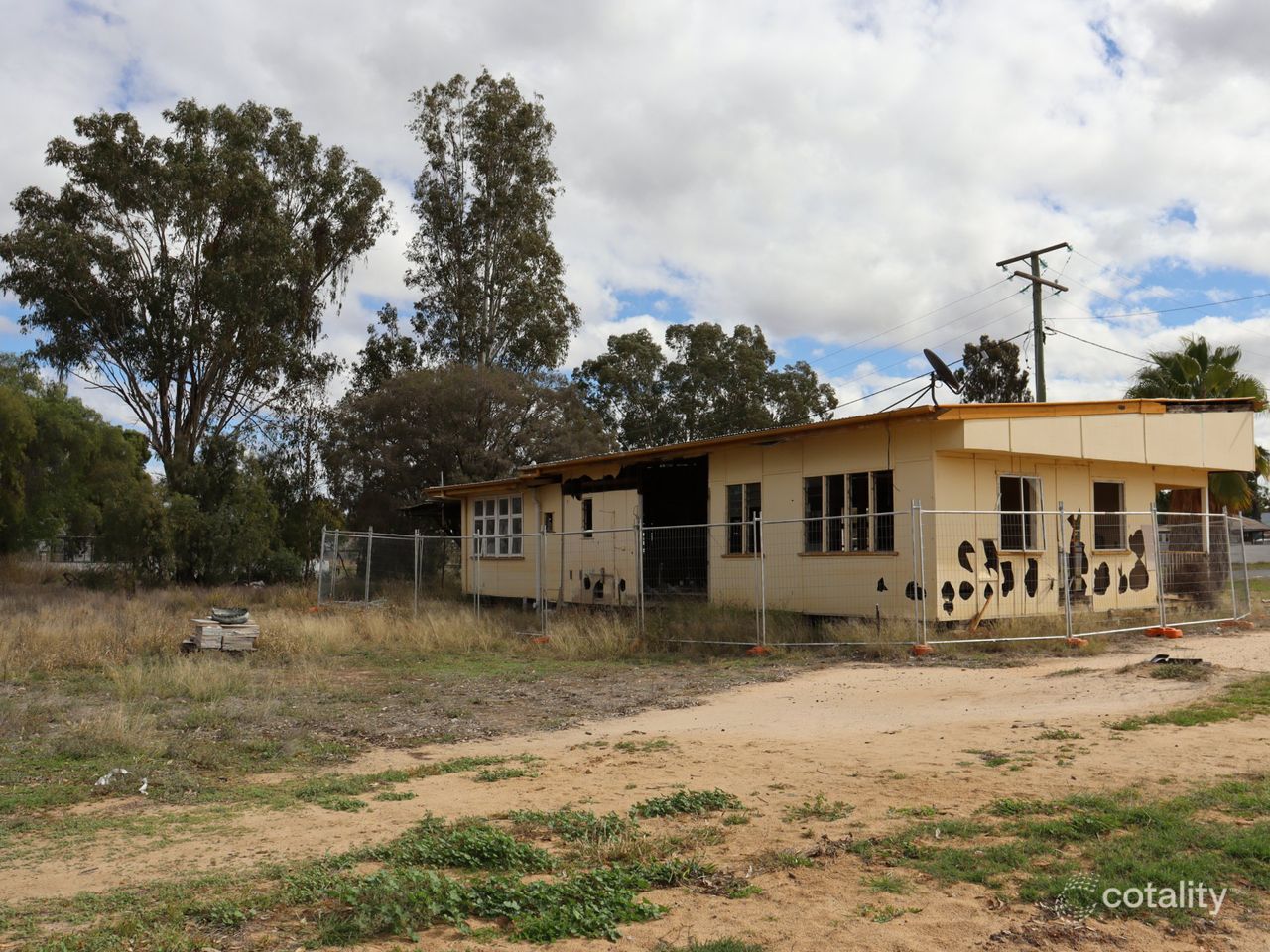 2 Dublin St, Mitchell, QLD 4465