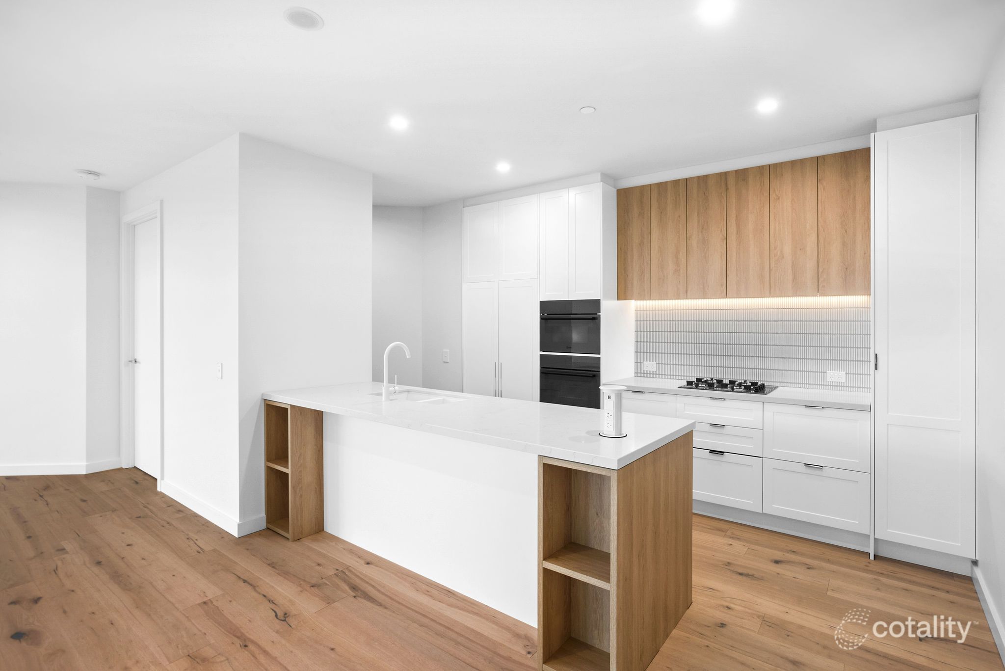301/241 Glen Huntly Rd, Elsternwick, VIC 3185