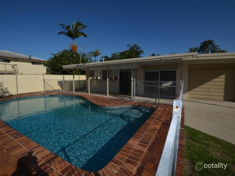 11 Montgomery Cres, Golden Beach, QLD 4551